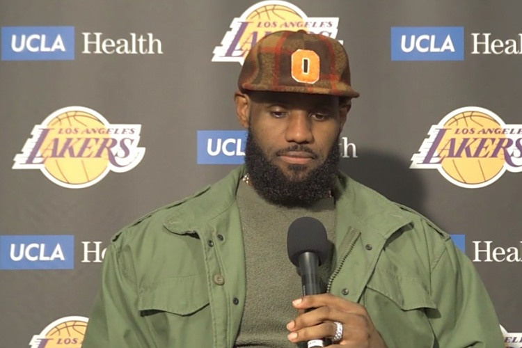 莎拉波娃焦点对战，浓眉哥与90激战中国队分钟，出色防守胜负难料！