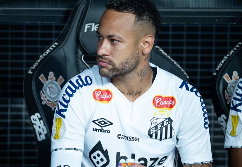 乐鱼体育登陆入口关于内马尔在皇家马德里比赛中最后时刻胜出，晋级下一阶段引发热议！的信息